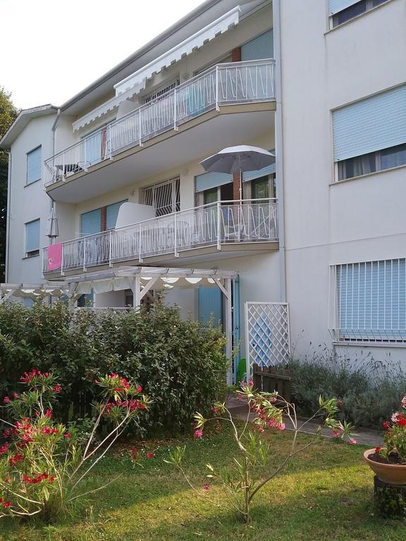 Casa Marialuigia - Appartamenti Solo Per Famiglie Lido di Jesolo Buitenkant foto