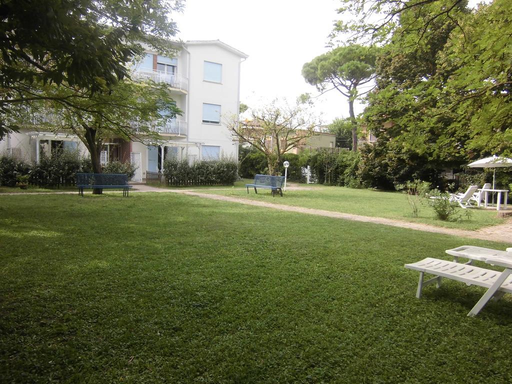 Casa Marialuigia - Appartamenti Solo Per Famiglie Lido di Jesolo Buitenkant foto